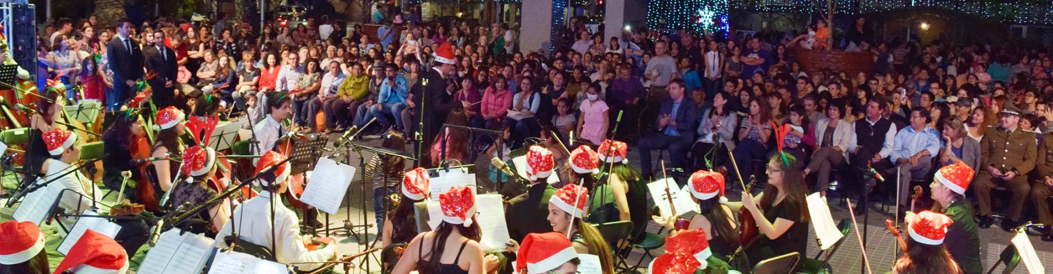 Con luces y música le dimos la bienvenida a la Navidad.